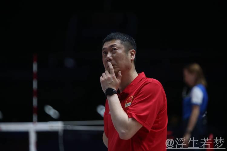 中国女排主帅赵勇:球队每战皆进步 中国女排主帅赵勇:球队每战皆进步