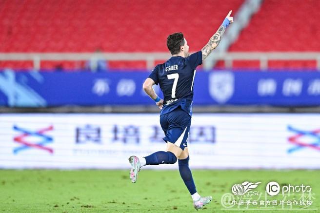 中超-图多列建功绍尔进球 武汉三镇大胜青岛海牛