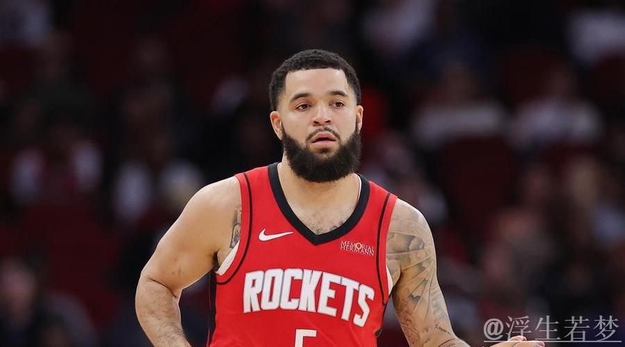 范弗里特接球出手 超远三分精准命中