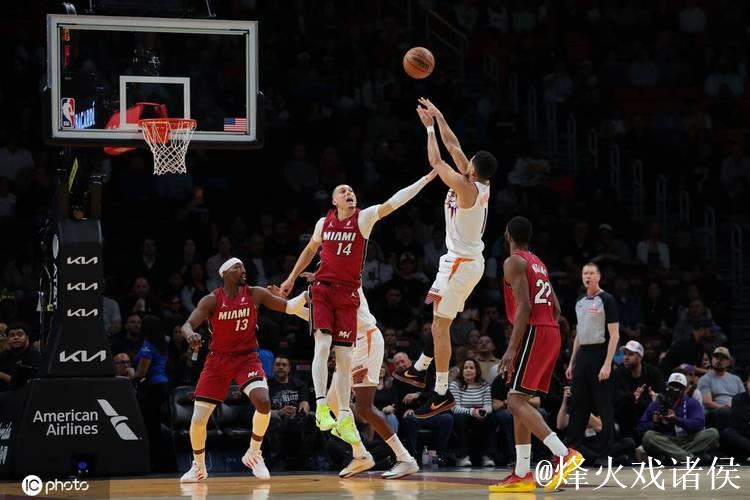 阿德巴约29+9布克准三双 热火击败太阳终结3连败 阿德巴约29+9布克准三双 热火击败太阳终结3连败